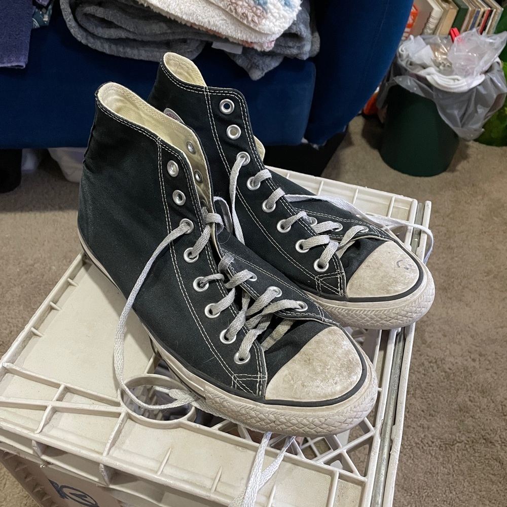 Converse chucks men’s size 9